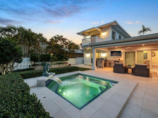 2140 NE 24th Street , Wilton Manors, FL 33305