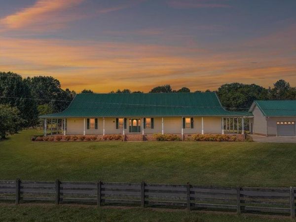 1597 Beaverdale Road NE, Dalton, GA 30721