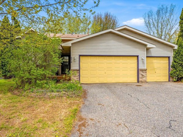 676 Joes Lake Road SE, Cambridge, MN 55008