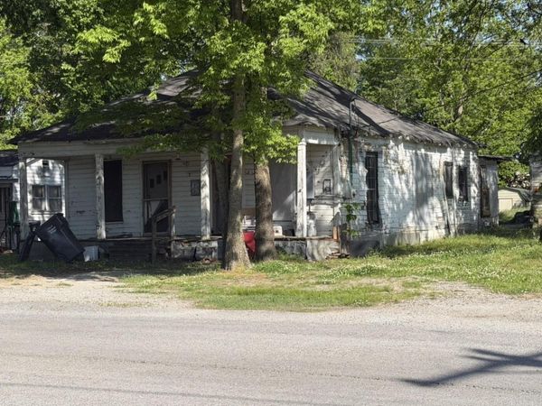 402 6th NW , Walnut Ridge, AR 72476
