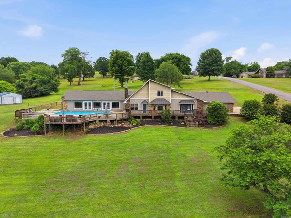1100 Carruthers Drive , Morrilton, AR 72110