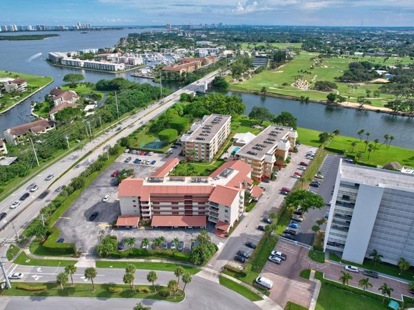 300 Golfview Road, Unit 407, North Palm Beach, FL 33408
