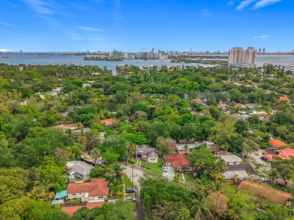 8347 E Dixie Highway , Miami, FL 33138