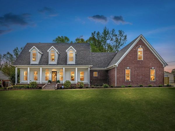 432 TIPTON LAKE CIR W, Millington, TN 38053