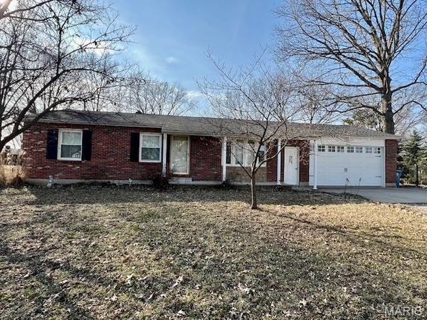 904 A Sycamore Street , Germantown, IL 62245