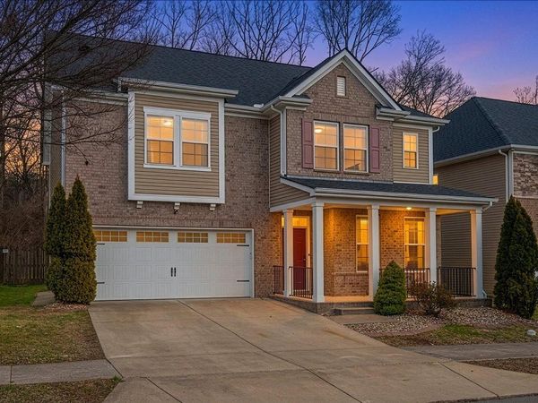 1941 Stonewater Drive , Hermitage, TN 37076