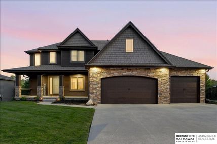 17001 Bondesson Parkway, Bennington, NE 68007