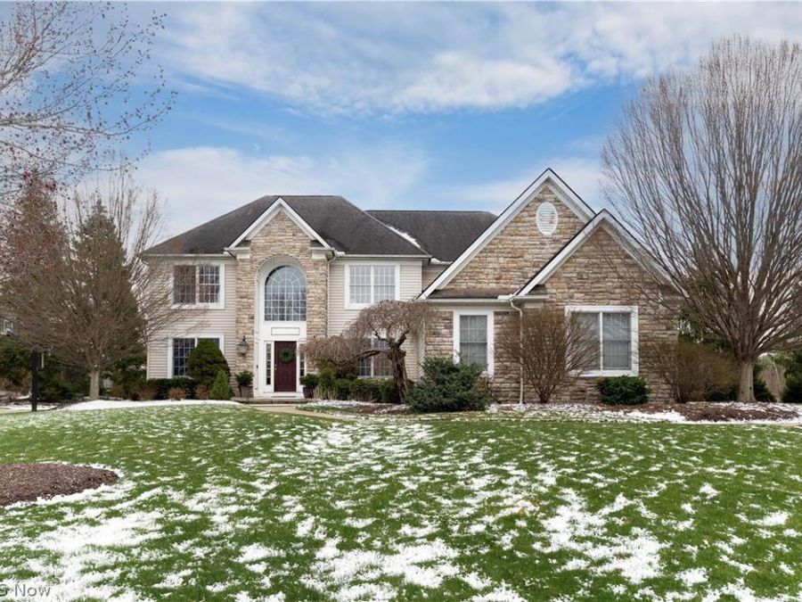 4307 S Fall Lake Drive , Avon, OH 44011 Photo 1
