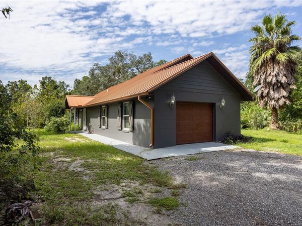 131 RILEY LAKE DRIVE , HAWTHORNE, FL 32640