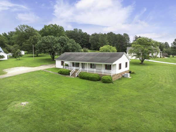 17930 Main St W, Huntingdon, TN 38344