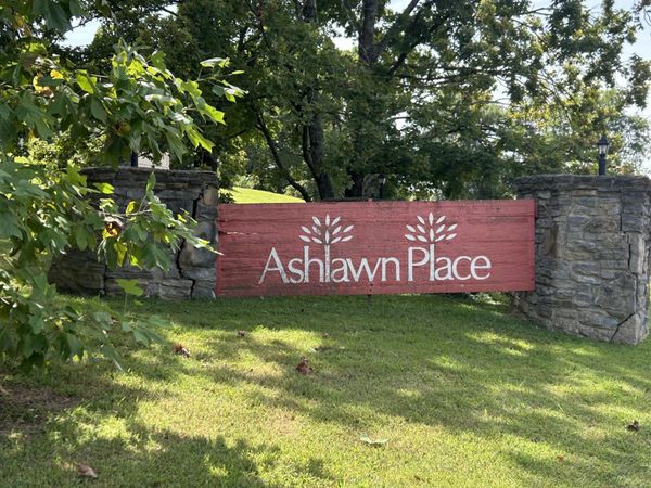 709 Ashlawn Pl , Nashville, TN 37211