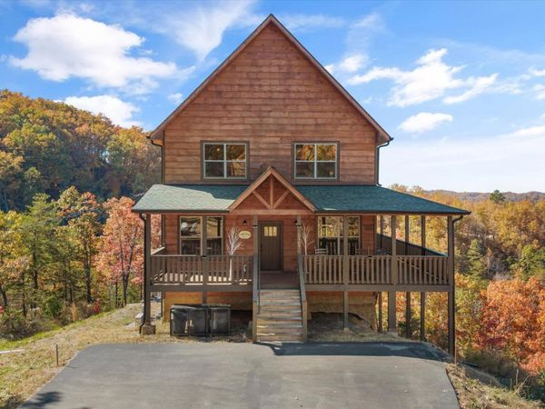 3165 Bear Mountain Lane , Sevierville, TN 37876