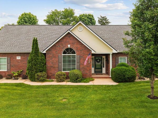 7030 Wyndham Pointe Lane, Knoxville, TN 37931