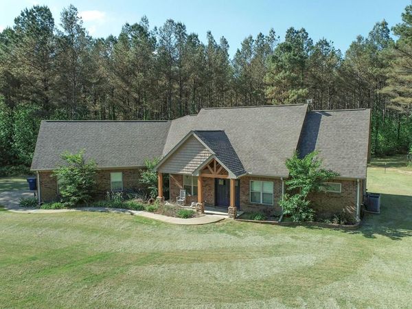 1407 Mcclyde Road, Como, MS 38619
