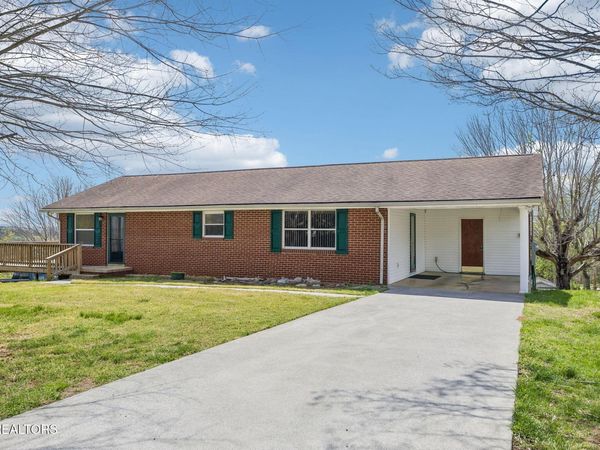 132 Webb Circle , Lenoir City, TN 37771