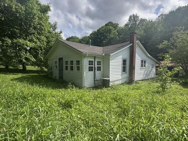 1501 Hatcher Hollow Rd , Mc Ewen, TN 37101