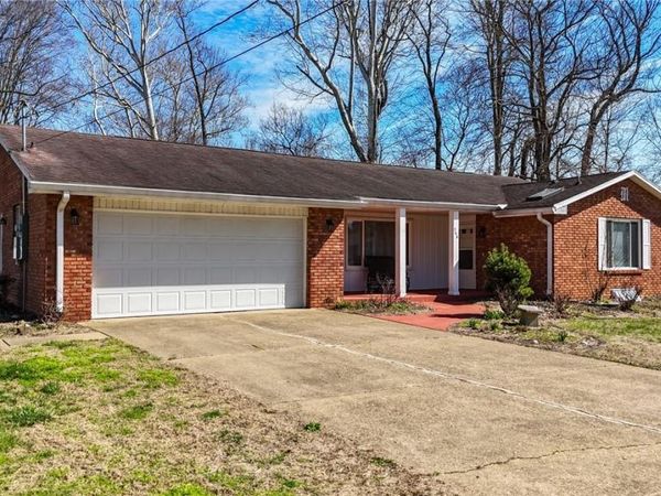 206 Ellsworth Drive , Marietta, OH 45750