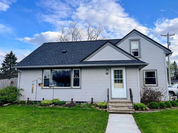 225 4th Street SW, Pine Island, MN 55963