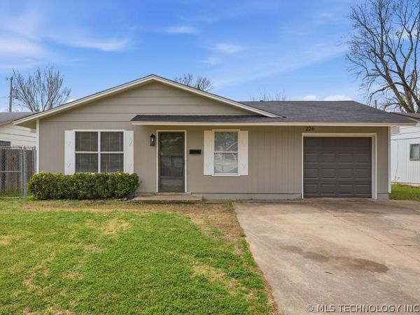 226 W Orleans Avenue , Sapulpa, OK 74066