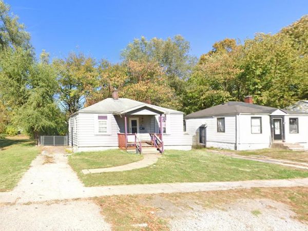 5423 Avon Place , East St. Louis, IL 62204