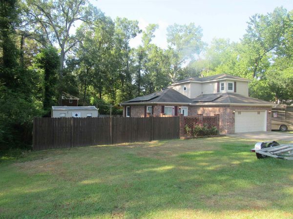 2 Winthrop rd , Morrilton, AR 72110