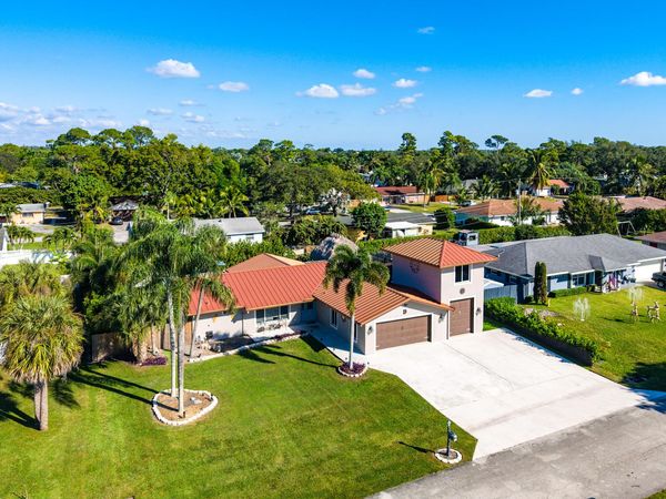 74 W Palmetto Road , Lake Worth, FL 33467