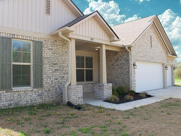 100 RAVEN HILL LN, Ripley, TN 38063