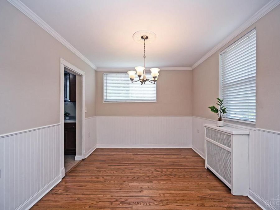 27 Andover Road, Greenhills, OH 45218 Photo 11