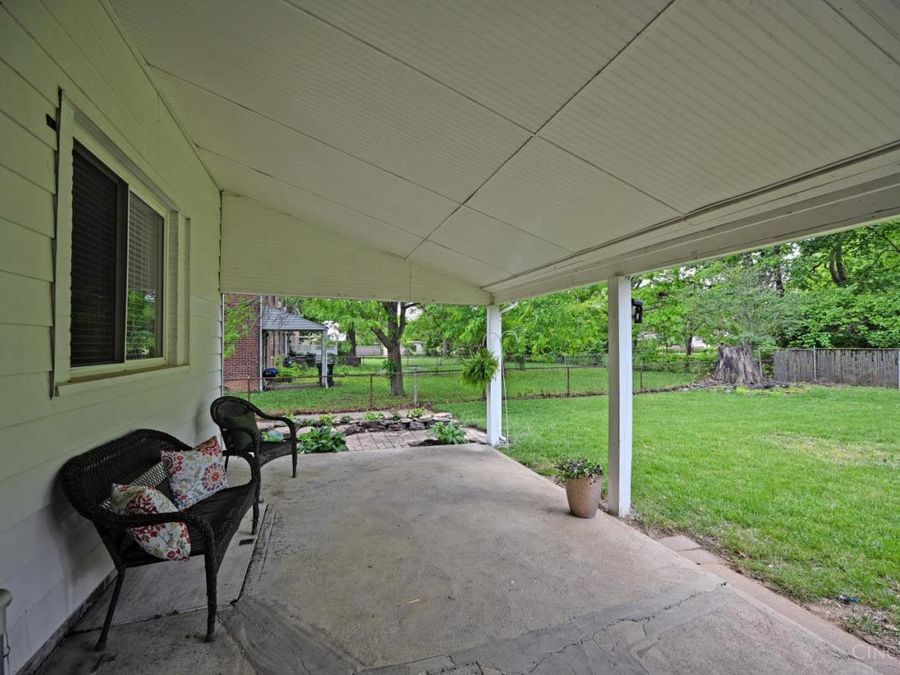 27 Andover Road, Greenhills, OH 45218 Photo 28