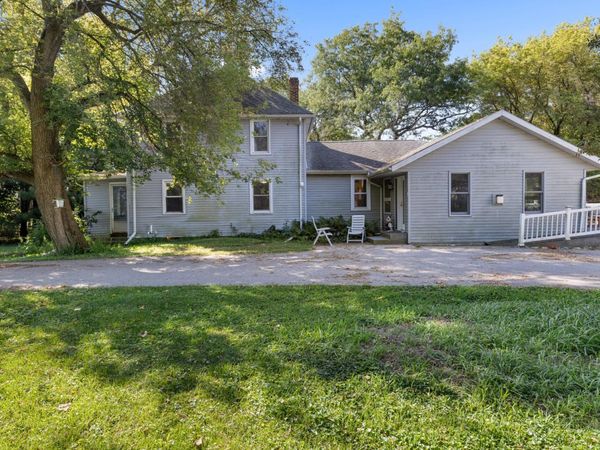 1610 Town Hall Road , Beloit, WI 53511