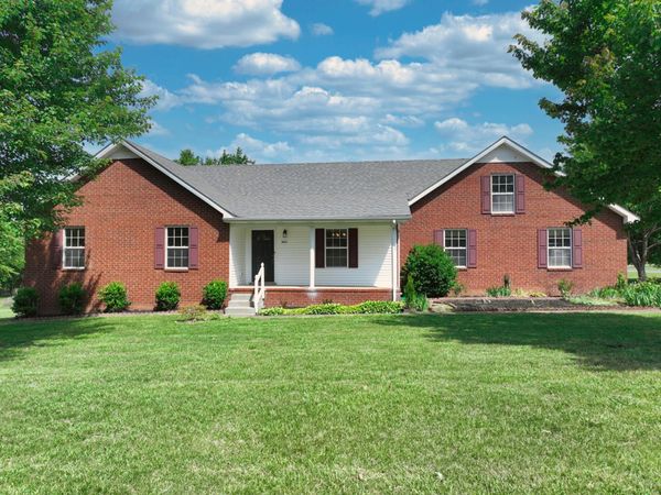 3002 Meridian Dr , White House, TN 37188
