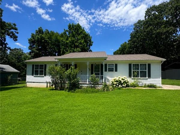 460 Skelton Street , Fayetteville, AR 72701