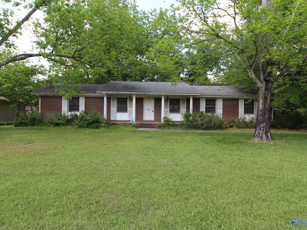 412 Apple Avenue, Albertville, AL 35950