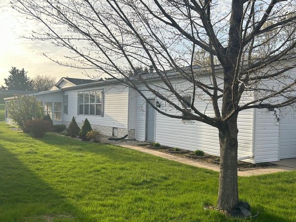 2250 Sunrise Drive , Belvidere, IL 61008