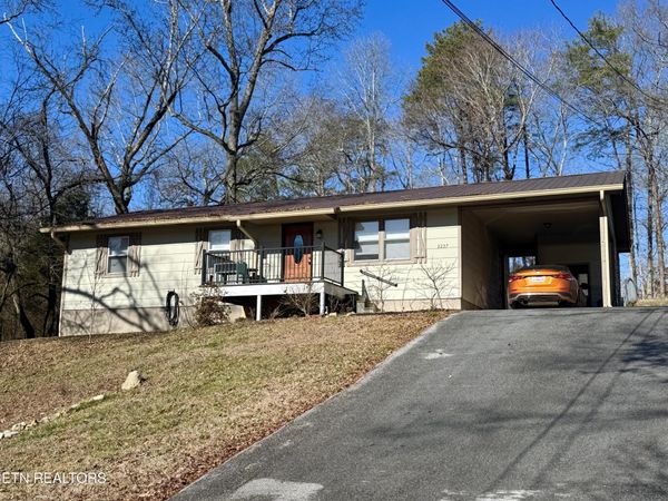 2237 Walnut Grove Church Rd, Dayton, TN 37321