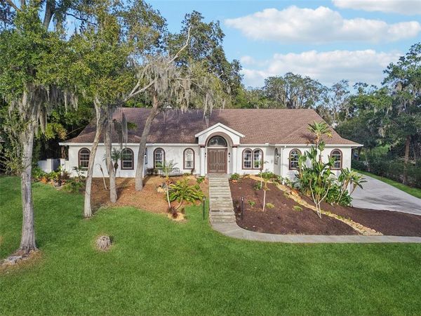 16400 LAKESHORE DRIVE , MINNEOLA, FL 34715