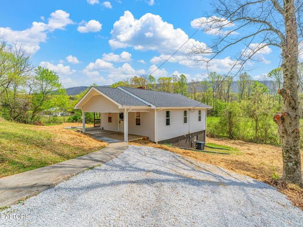 1757 Old Piney Rd , Maryville, TN 37803