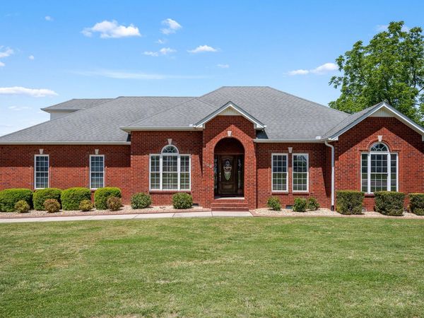 100 Canary Ln , Shelbyville, TN 37160