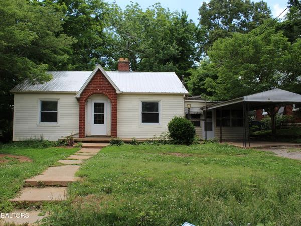 903 W Morris St , Sweetwater, TN 37874
