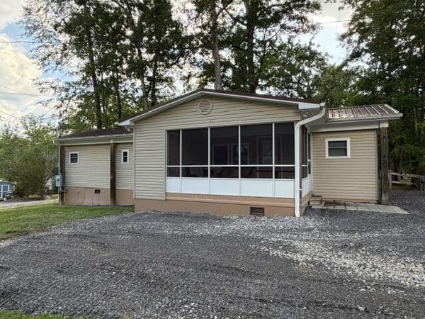 1219 Fishermans Way, Sevierville, TN 37876