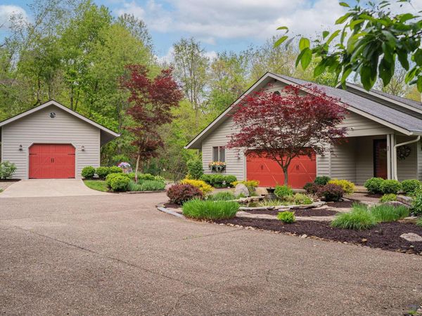 119 Derwyn Del Way , Granville, OH 43023
