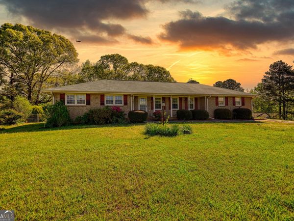 118 N Sharon Church Road, Loganville, GA 30052