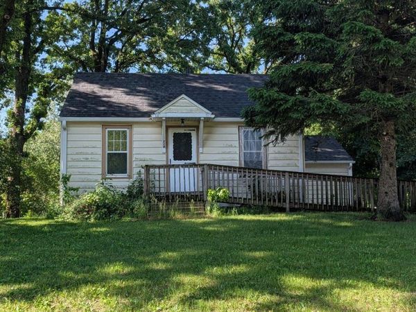 714 6th Avenue NE, Waseca, MN 56093