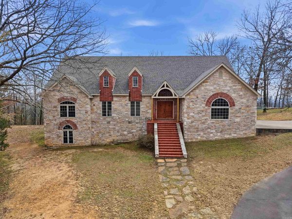4 Robins Ridge Rd , Morrilton, AR 72110