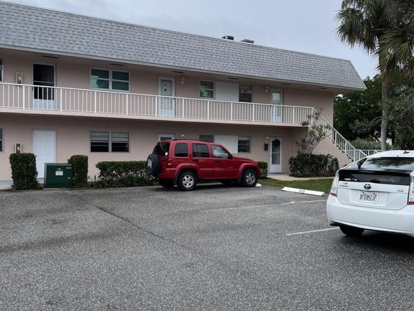 18081 SE Country Club Drive , Unit 100, Jupiter, FL 33469