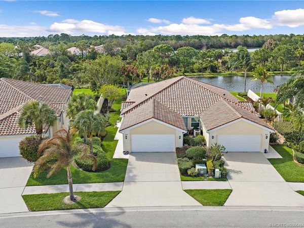 8240 SE Paurotis Lane , Hobe Sound, FL 33455