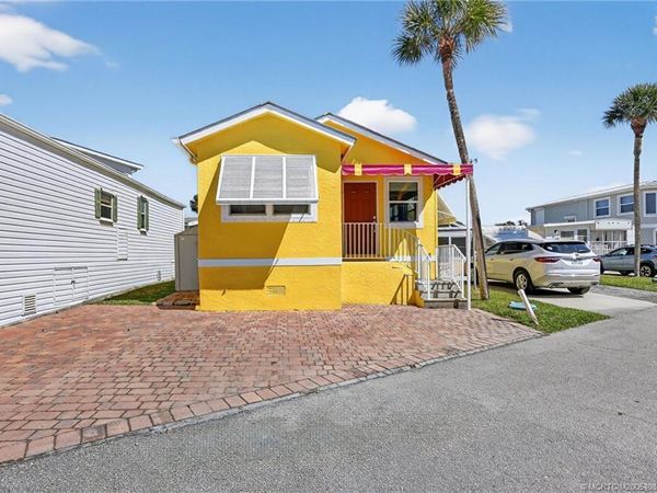 630 Nettles Boulevard , Jensen Beach, FL 34957