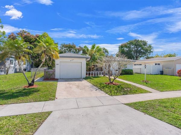 815 SW 50th Ter , Margate, FL 33068