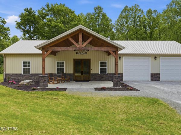 111 Eagle Point Rd, Oakdale, TN 37829