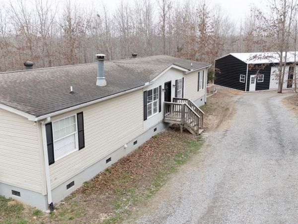 2037 Trace Creek Rd , Centerville, TN 37033